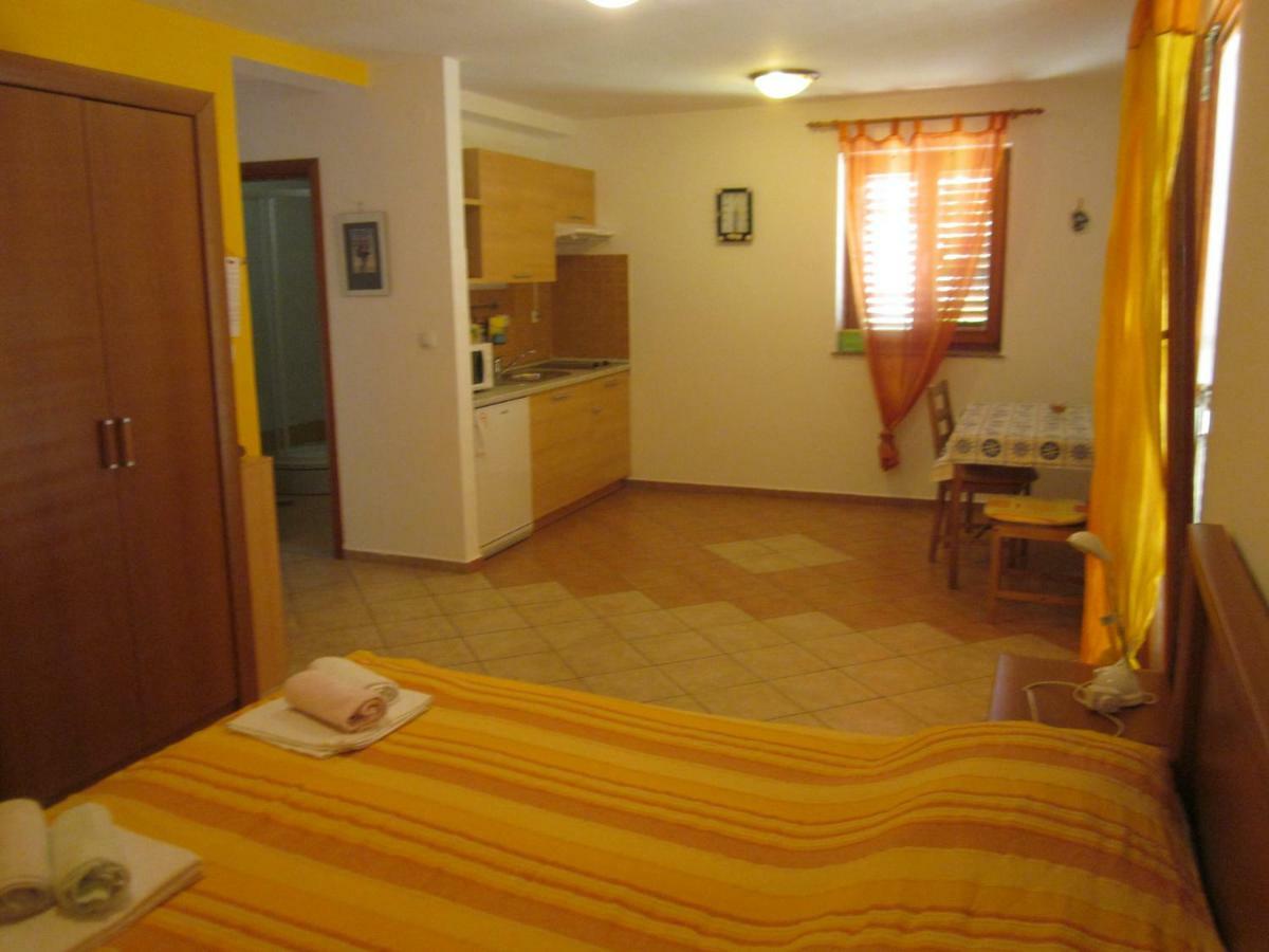 Apartmani Barbalic Dario Baška Exteriér fotografie